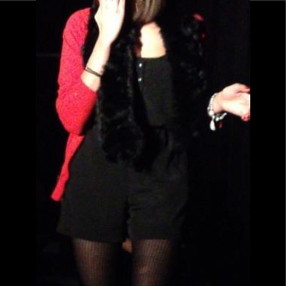 Black BCBG romper short pants jumpsuit with low back detail and pockets size 4 - Picture 13 of 14